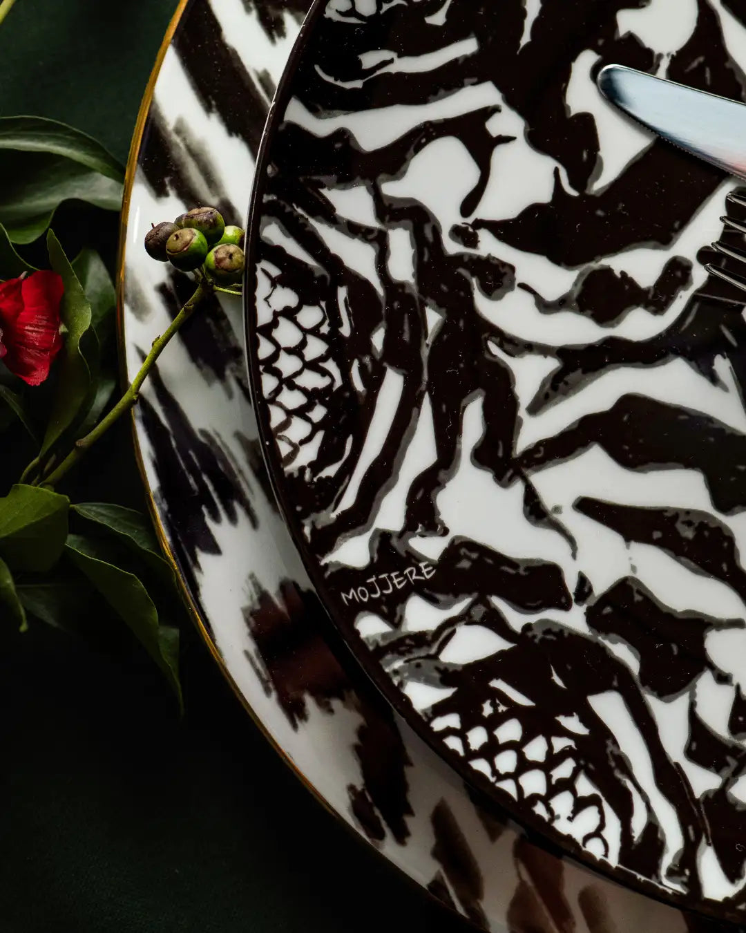 Fine Porcelain Charger Plate - Black & White Graphic Pattern | ECHO
