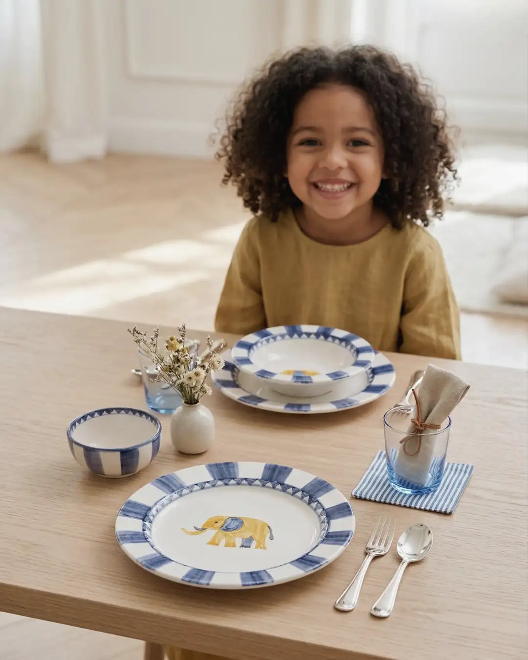 Faience Dessert Plate - Animal Design Indigo Blue | Royal Animals - Elephant